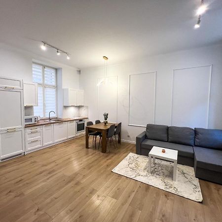 Zlote Apartamenty 6 Legnica Dış mekan fotoğraf